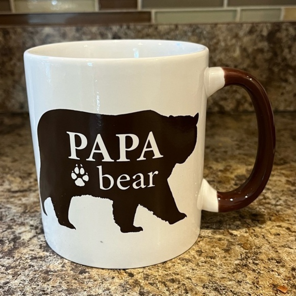Papa Bear White and Brown Oversized Mug 20 oz.